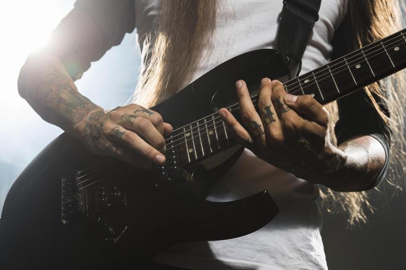 Dia Mundial do Rock: veja dicas e uma playlist de hits que ajudam a aprender inglês