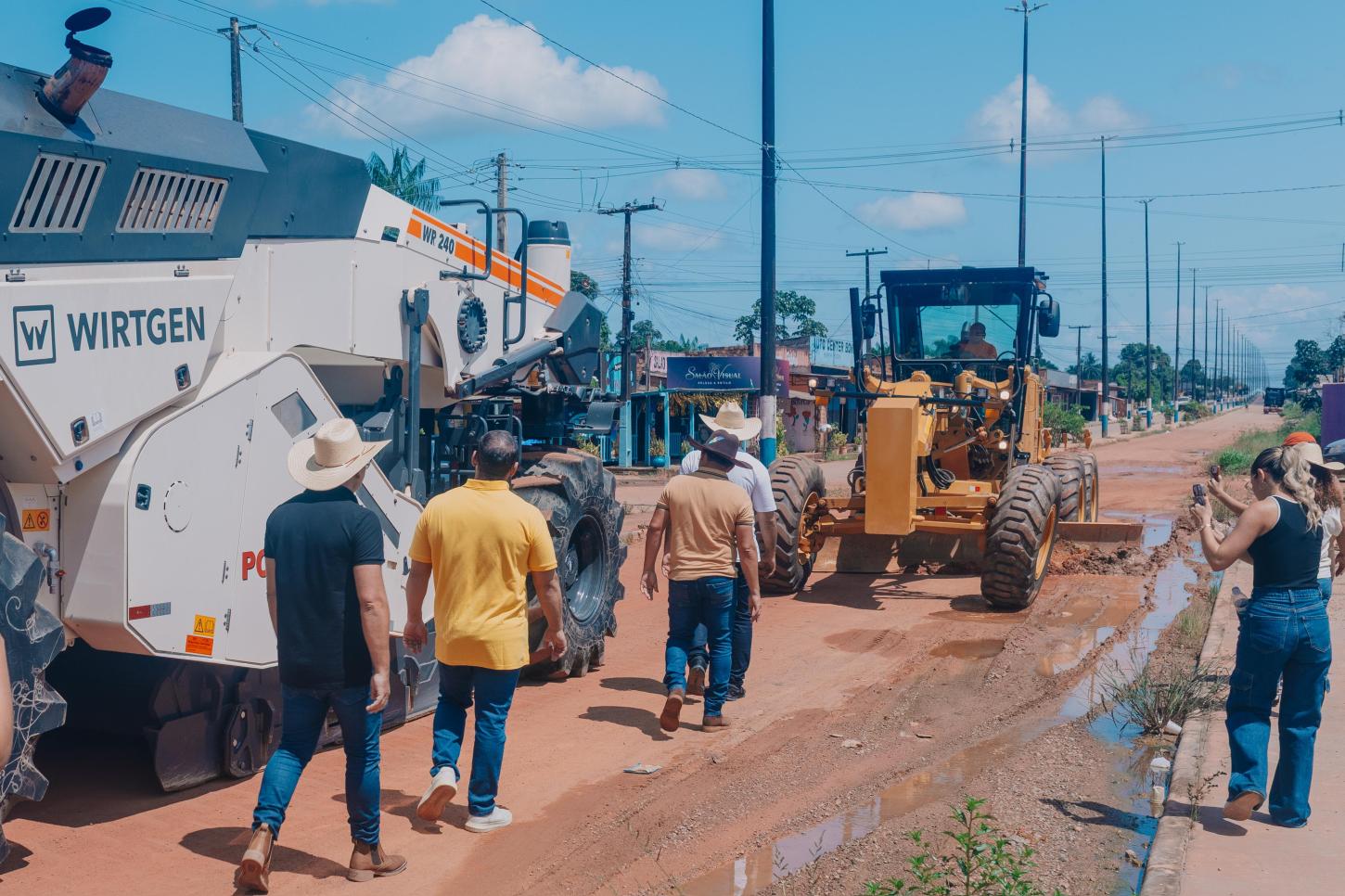Obras de asfaltamento começam na sede e em vilas de Rorainópolis