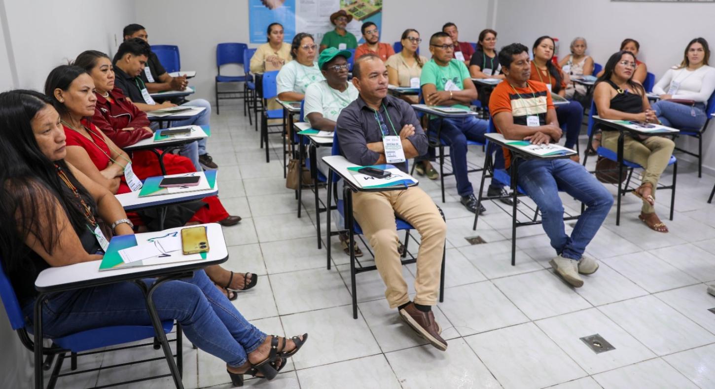 Representantes de associações e produtores rurais participam de oficina de capacitação em Roraima