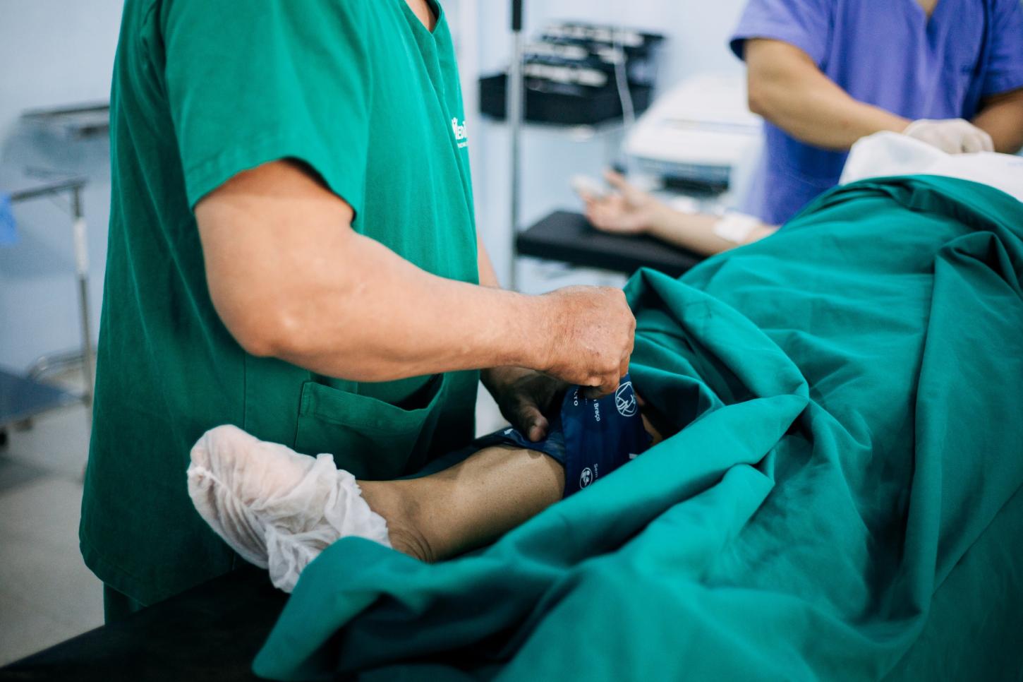 Sesau retoma cirurgias ortopédicas eletivas e convocará pacientes pela fila única