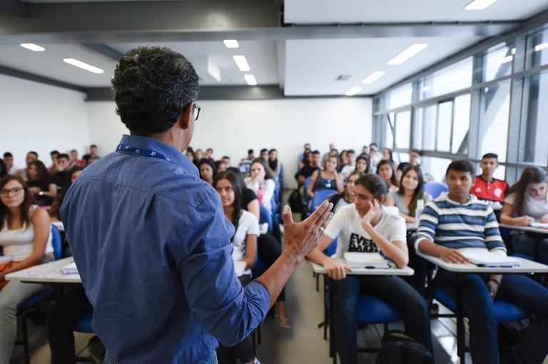 Dia Nacional dos Profissionais da Educação celebra o trabalho coletivo nas escolas