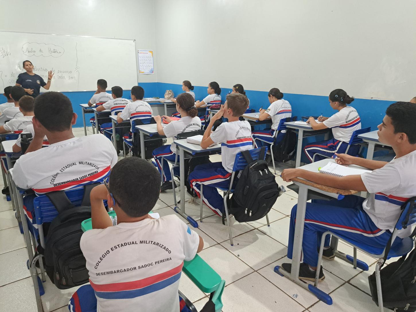 Escolas estaduais mantêm aulas nesta sexta-feira (23)