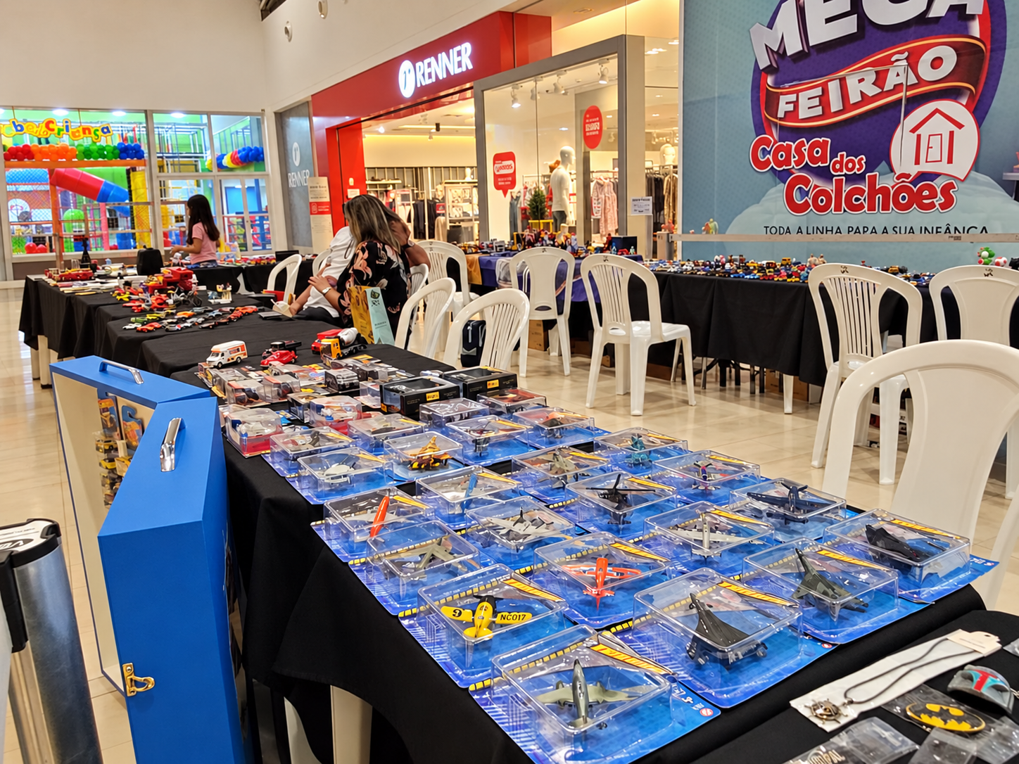 Exposição reúne colecionadores de miniaturas de veículos em Boa Vista