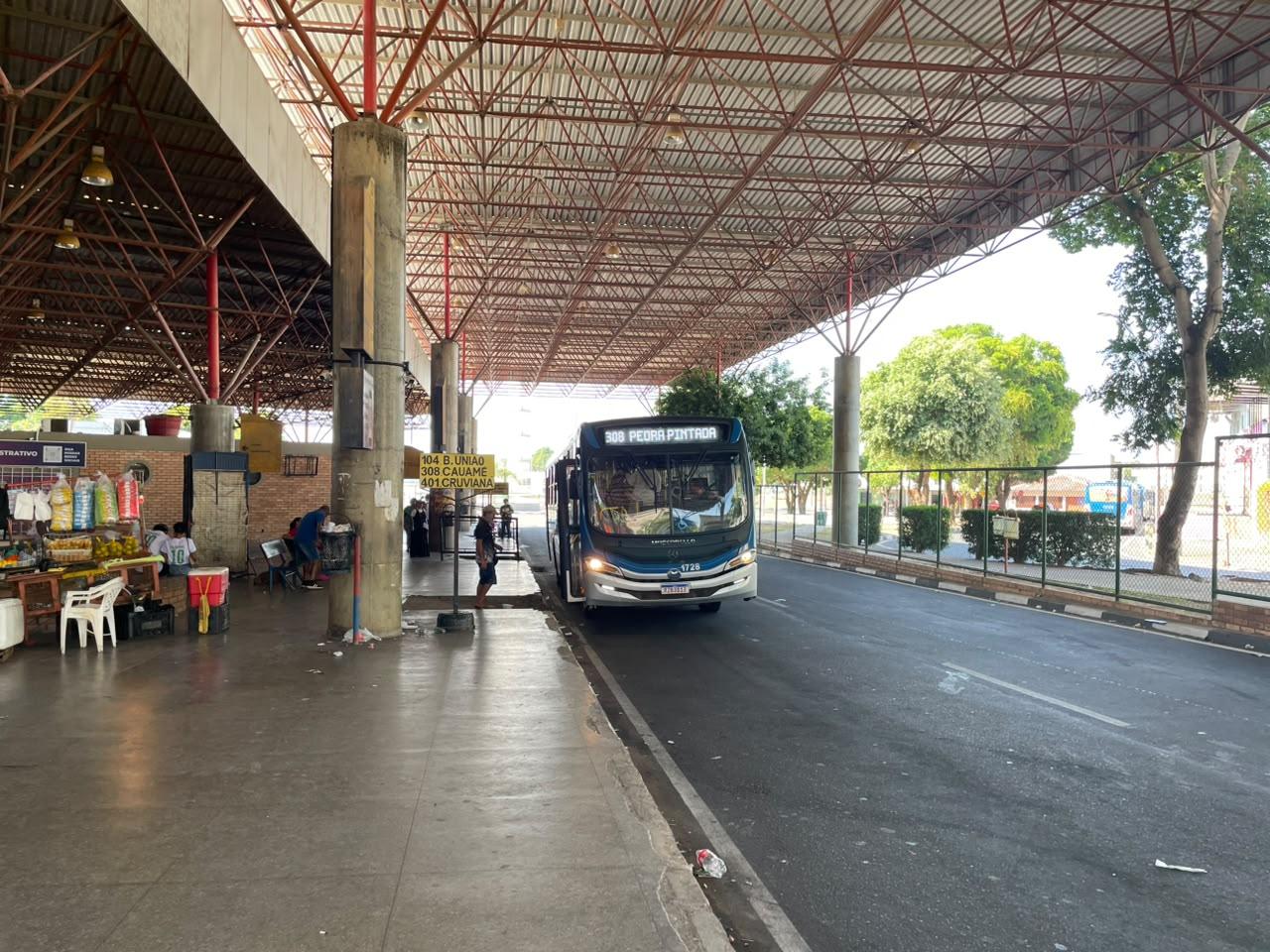 Ônibus circulam de graça em Boa Vista durante a votação