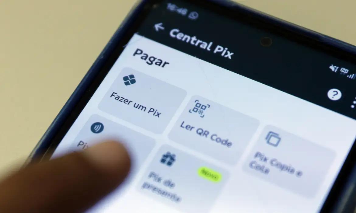 Pix Automático poderá ser usado em contas-salário a partir de 2027
