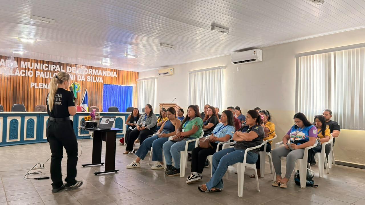Polícia Civil promove ações de prevenção à violência contra a mulher em Normandia