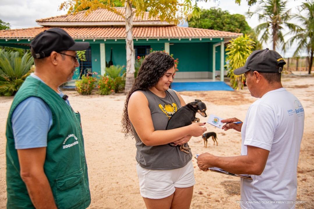 Prefeitura inicia vacinação antirrábica na zona rural de Boa Vista