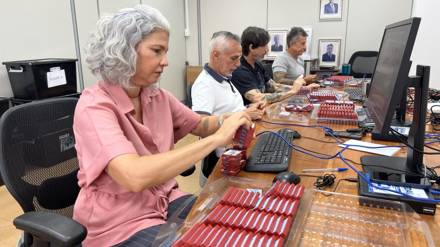 TRE-RR inicia preparação das urnas para o segundo turno presidencial